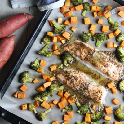 Salmone al forno con sciroppo d’acero