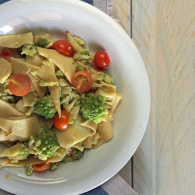 Maltagliati con broccolo romanesco e pomodorini