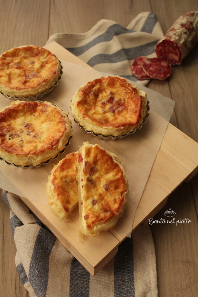 Mini quiche con salame