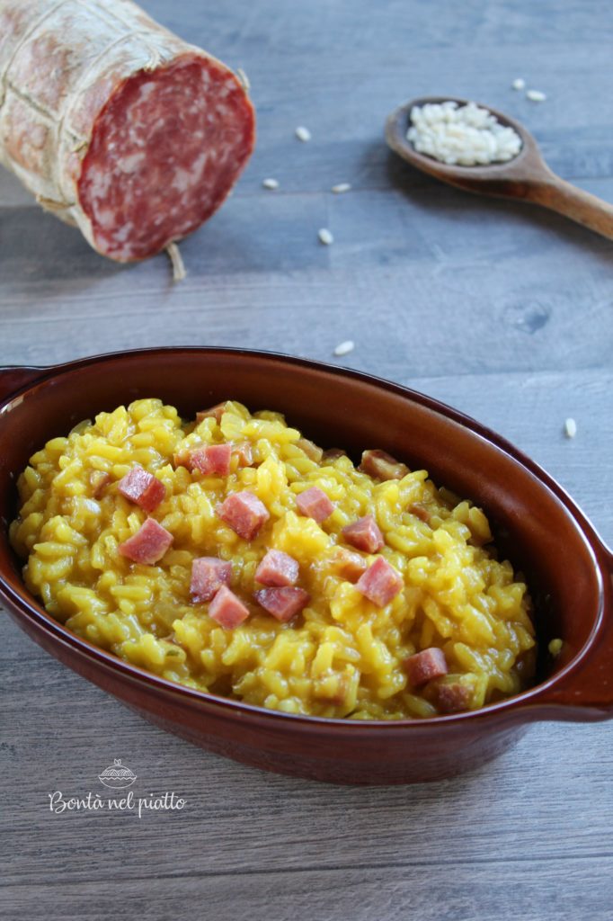 Risotto allo zafferano a salame