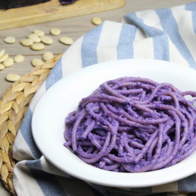 Spaghetti con cavolo cappuccio viola